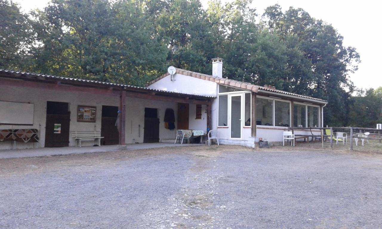 فيلا Ferme Equestre Des Abrons Pailloles المظهر الخارجي الصورة